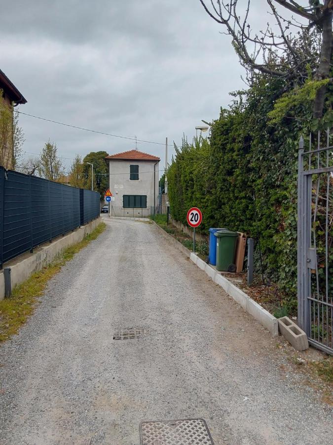 La Casa Di Alyss Apartment Bergamo Exterior photo